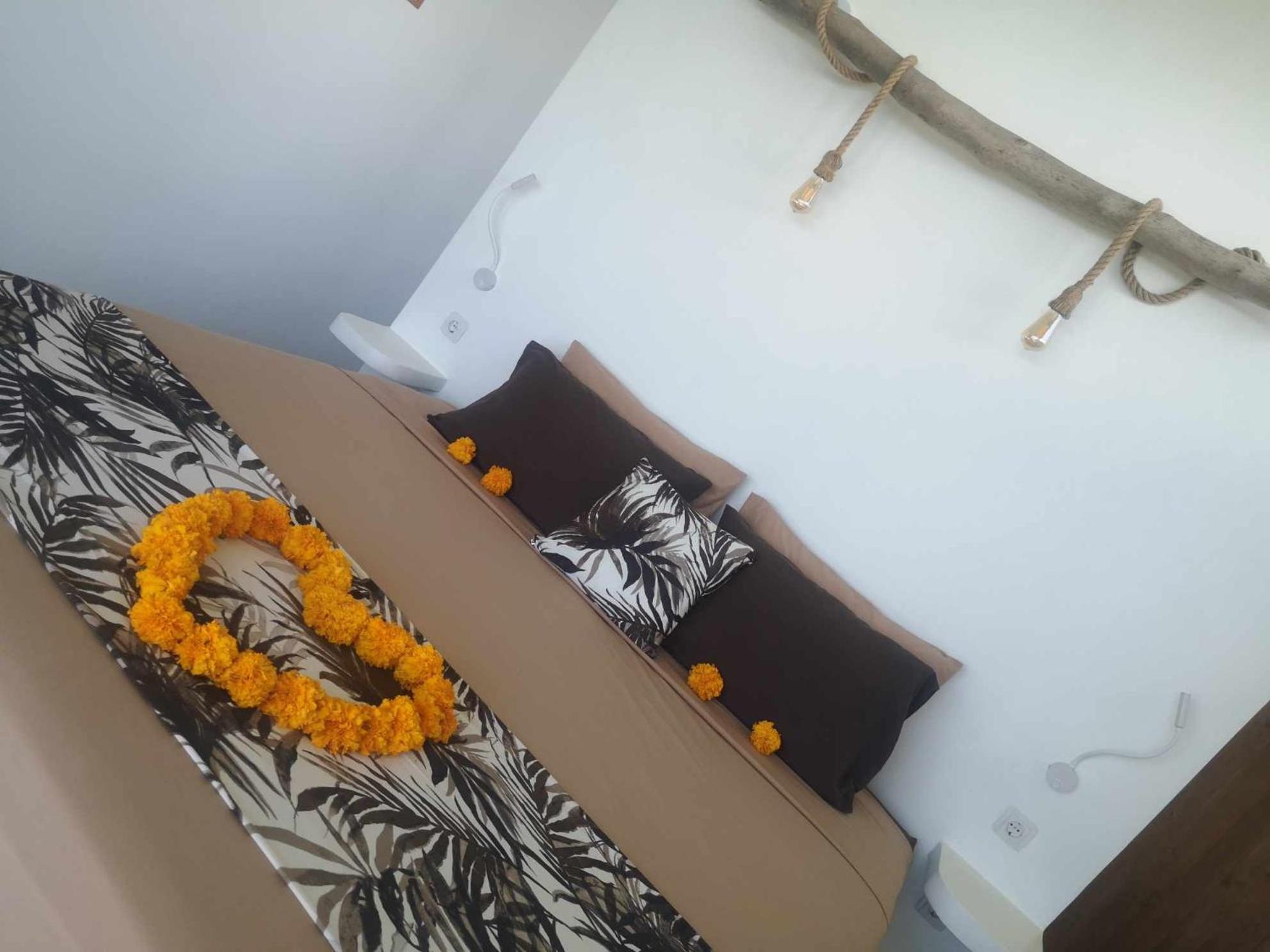 Eden Eco-Villas With Private Pool & Sea View - Adult Only Batumadeg 외부 사진